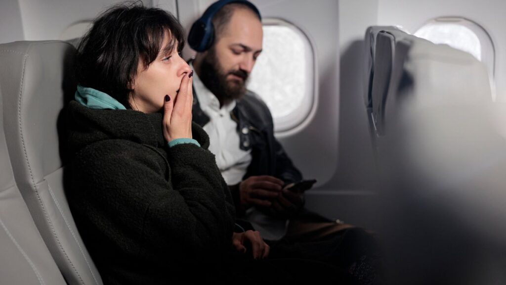delta flight dl275 diverted lax